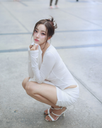 Model wearing The Belinda pearl heels